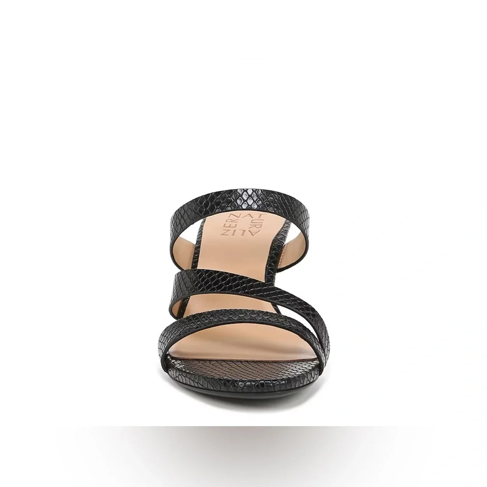 NWT: Naturalizer Breona Black - Picture 4 of 8